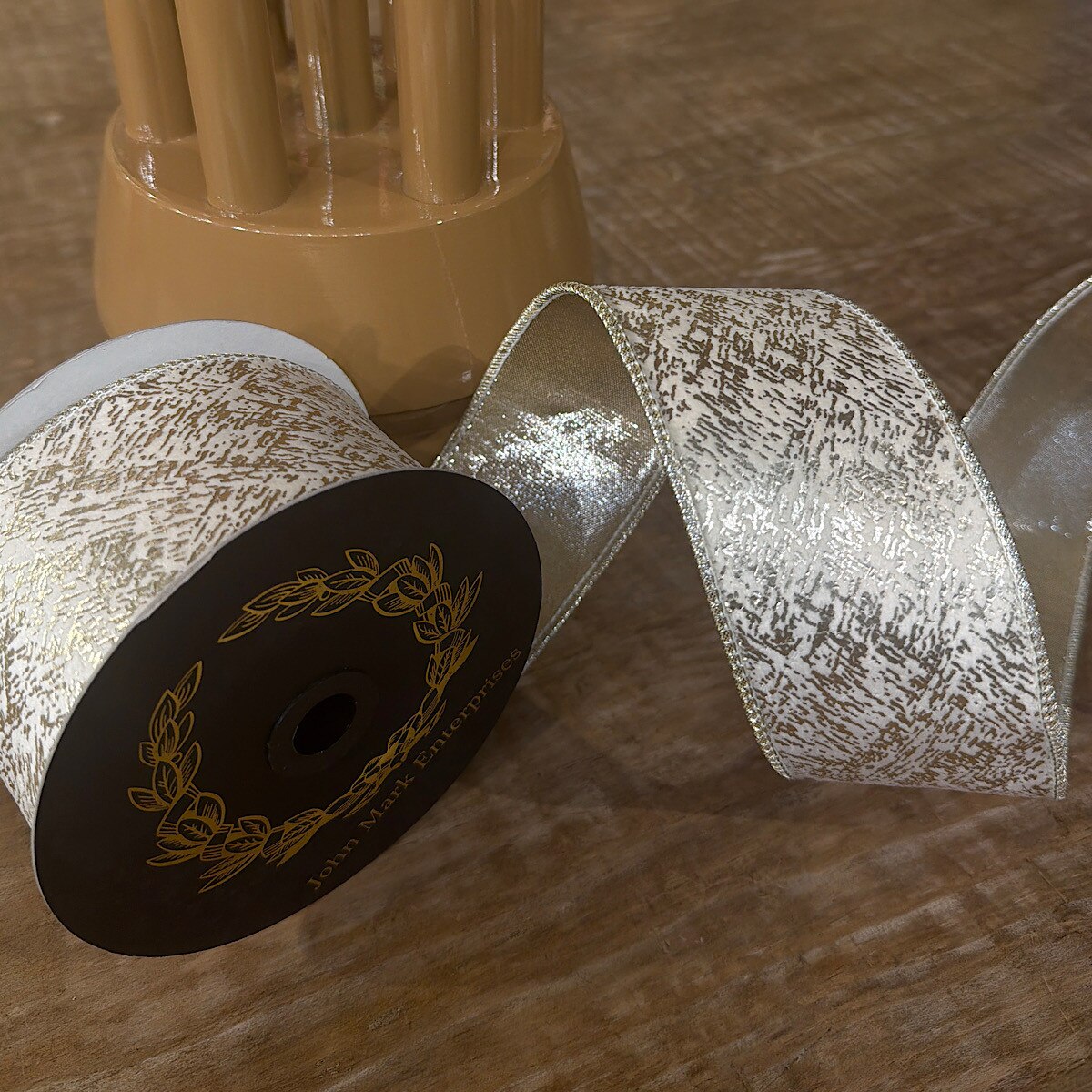 Ivory Velvet Metallic Dupion DBL Fused-2.5x10yd